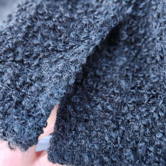 2 Piece Wool Skirt Suit - Petit Size 00 - Picture 10 of 16